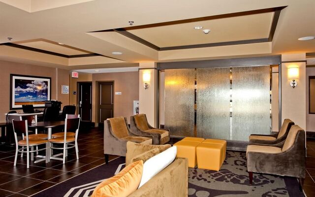 Holiday Inn Express Hotel & Suites Newton