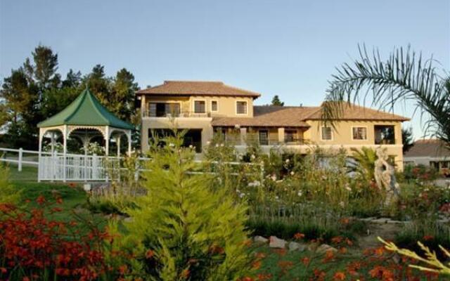 Amber Rose Country Estate