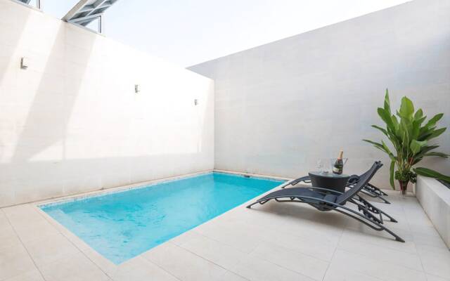 Magno Suites