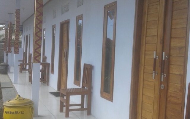 Menjangan Hostel