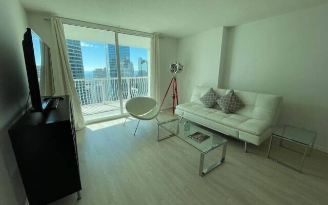The Club at Brickell Bay