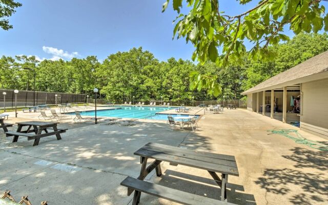 Bent Tree Cabin With Mountain & Lake Views!