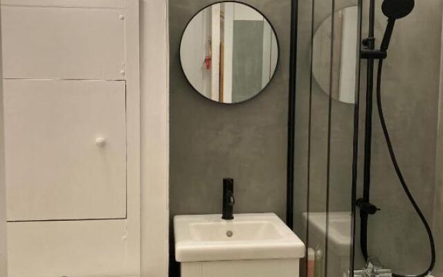 L'eterlou, Studio Centre Station