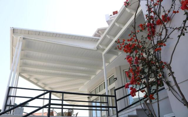 Mitika Hotel Apartments