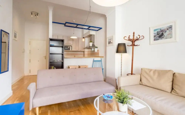 107398 - Apartment In Malaga