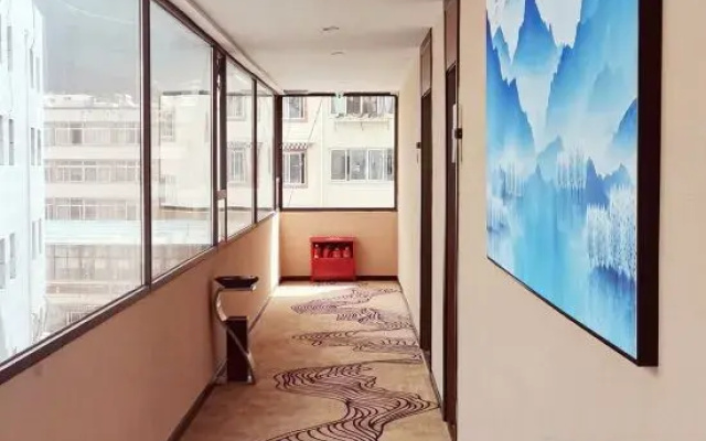 Lixian Impression Hotel