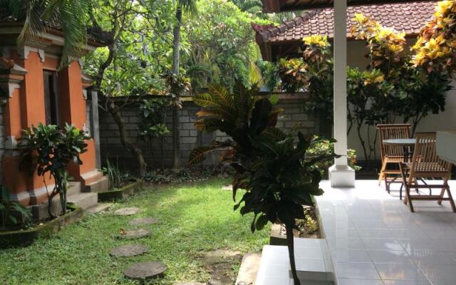 Legian Guest Villas