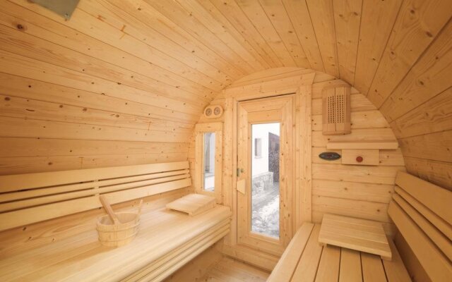 Lisa Chalets