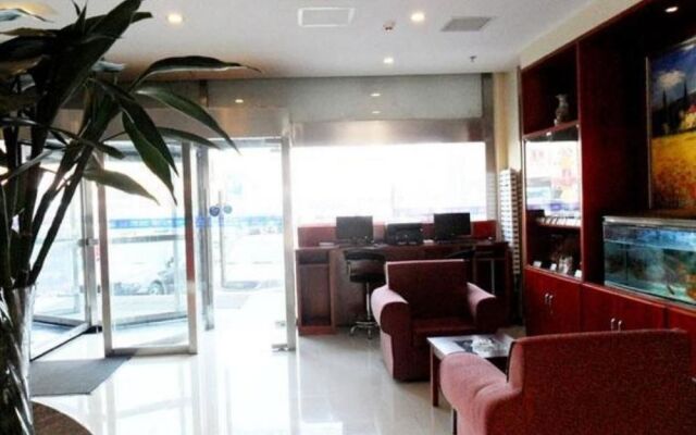 HanTing Hotel (Weifang Fengzheng Square Taihua City)