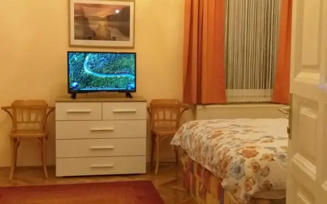 Tempo Courtyard Apartman