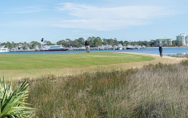 Sandestin Bungalo 46: Golf Cart, Pool, Beach