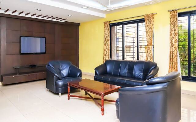 OYO 15262 Hotel Arya Regency