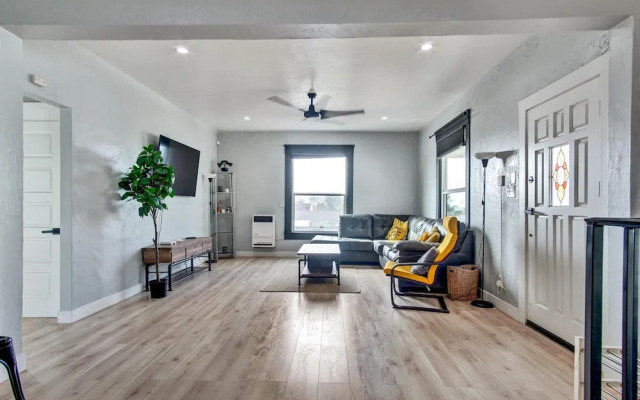 Ventura Downtown Minutes to Beaches