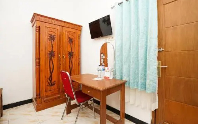 OYO 302 Karolin Syariah Residence