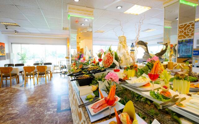 Lara World Hotel