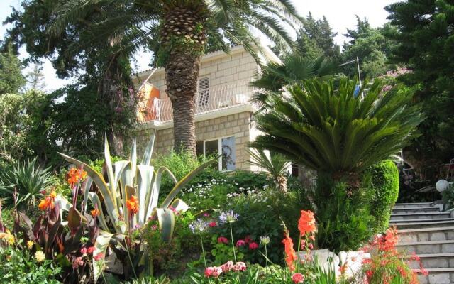 Guest House Villa Nina