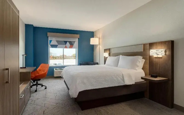 Holiday Inn Express Forrest City