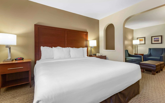 Wingate by Wyndham Los Alamos