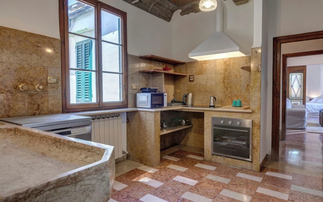 Palestro Apartment by Mamo Florence