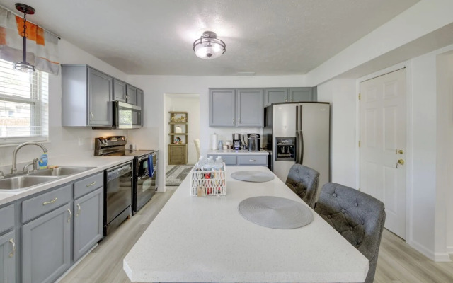 Family-friendly Indianapolis Home w/ Fenced Yard