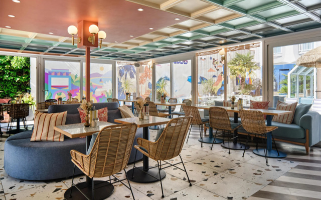 Chromatics Hotel & Restaurant The Hill Club by happyculture