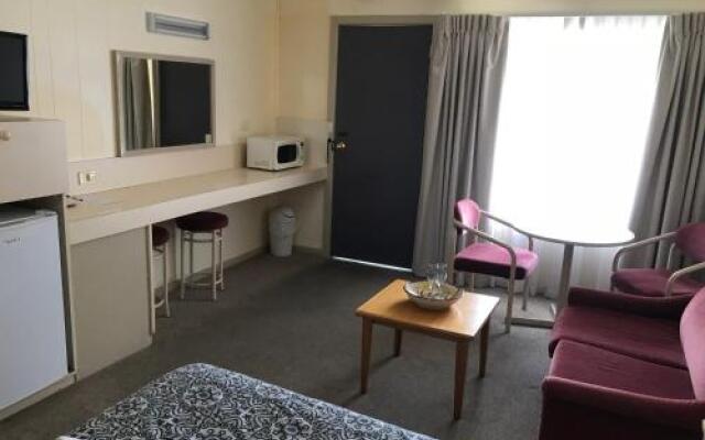 Ballarat Accommodation - Ballarat Budget Motel @ Woodmans Hill