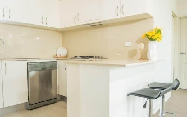 Designed Home Of Ultimate Convenience In Gordon