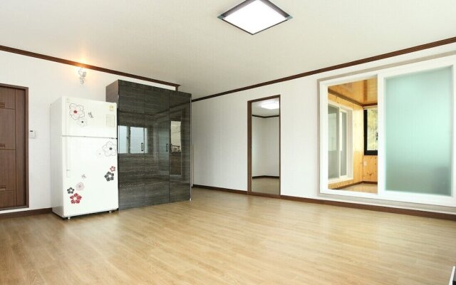 Gyeongju Gampo Beach Pension