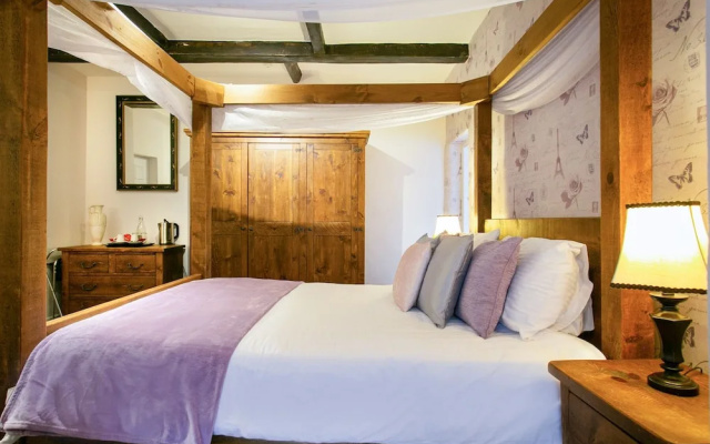The Old Hall Inn