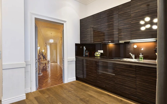 6 Rooms - Garnisongasse