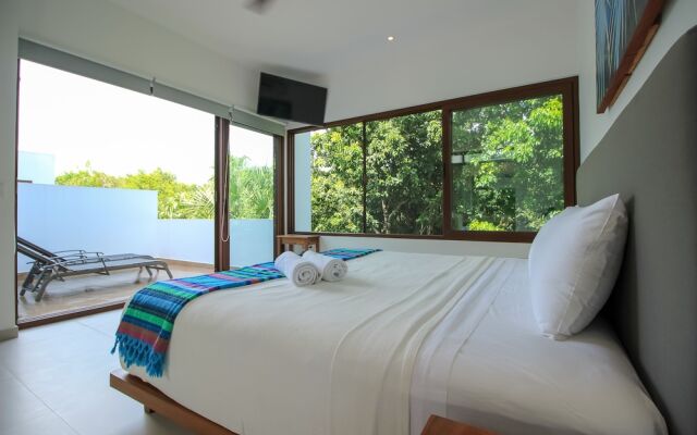 Ocean View 3 Bedroom Home by Olahola