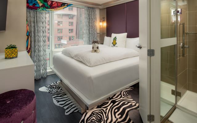 Staypineapple, An Artful Hotel, Midtown