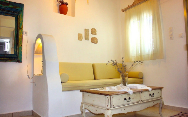 Mariakis Luxury Studios