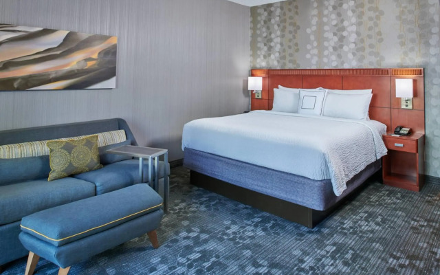 Courtyard by Marriott Indianapolis Castleton
