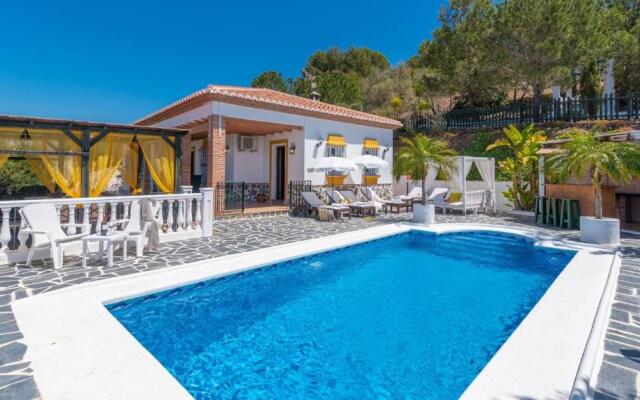 Casa Paraiso Tropical Torrox by Ruralidays