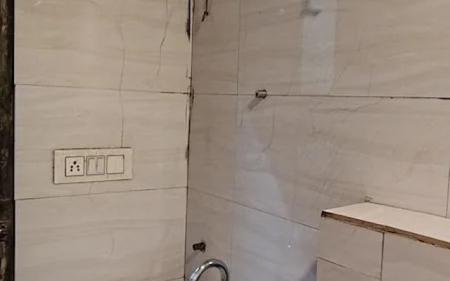 Spot On 43878 Sudarshan