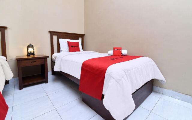 RedDoorz near Pantai Sanur Bali