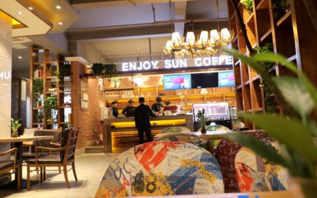 Enjoy Sun Hotel (Hefei Railway Station North Square)