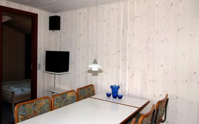 6 Person Holiday Home in Blavand