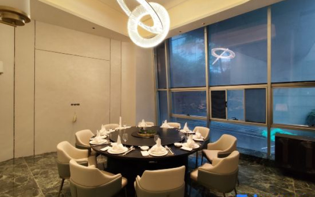 Kelton International Hotel