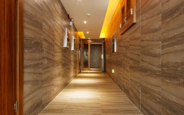 HS Tourist Hotel