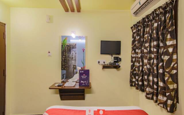 OYO 10711 Hotel NSNR Residency