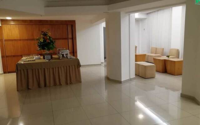 De la Trinidad Hotel