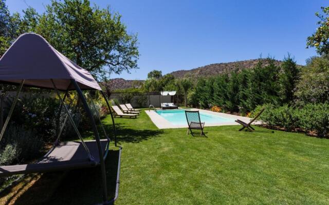 Beautiful & spacious villa with 38sqm pool & BBQ!