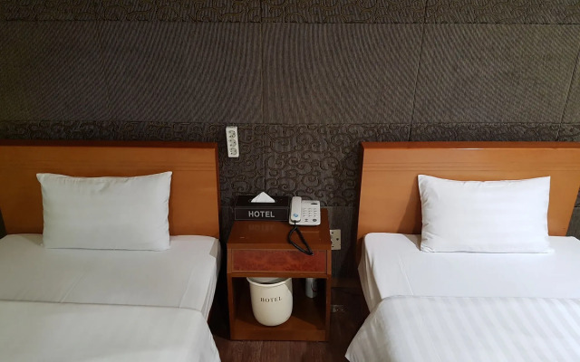 Hotel At Home