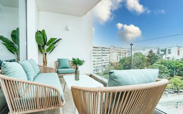 Inf2.5e- Tastefully Furnished Flat, Estepona Cente