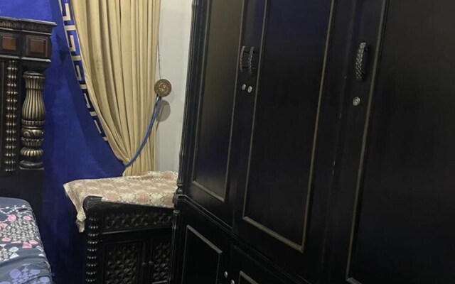 Warraich Villa gt Raod Gujrat Entire