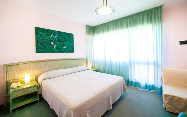 American Hotel