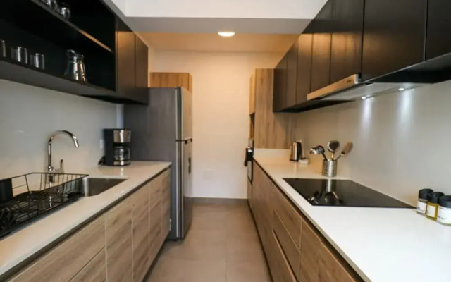 w Fantastic 2BR With Balcony in Miraflores