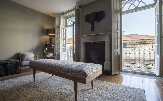 Nomad Town House